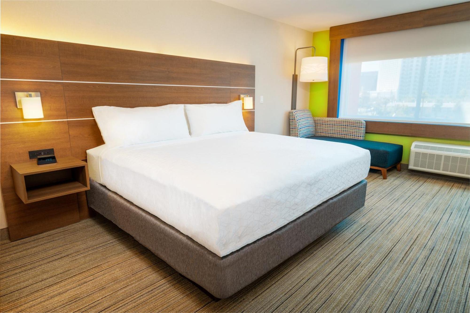 Standard King Room